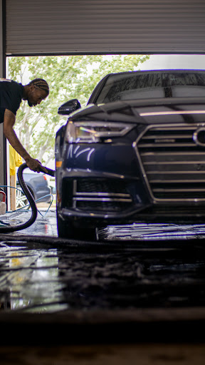 NOLA Gruppe Auto Salon en Kenner
