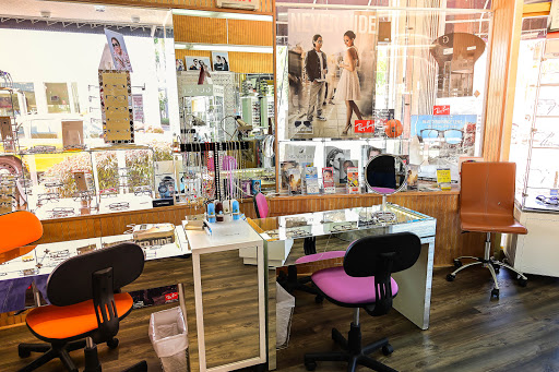 Optometrist «Eyeglass Emporium», reviews and photos, 552 Arthur Godfrey Rd, Miami Beach, FL 33140, USA
