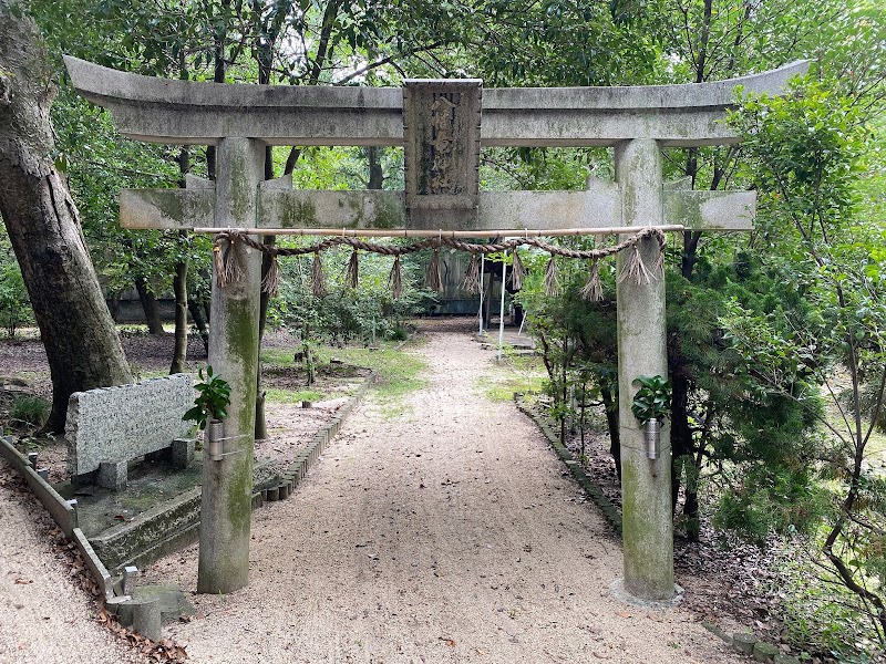 八幡竜神社