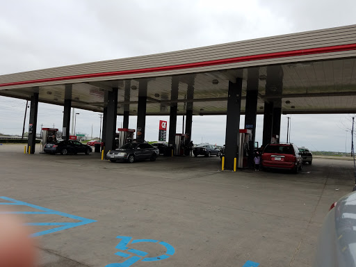 Gas Station «QuikTrip», reviews and photos, 401 E Wintergreen Rd, Hutchins, TX 75141, USA