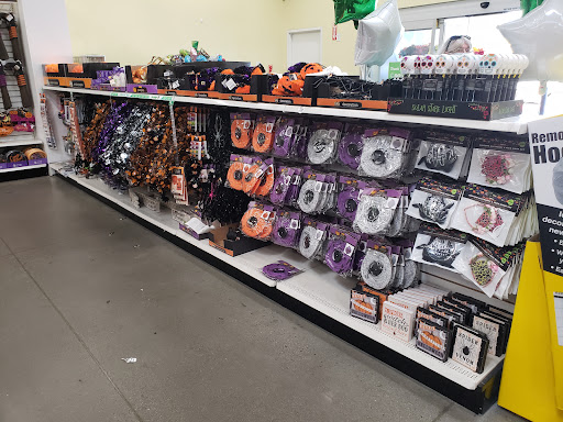 Dollar Store «Dollar Tree», reviews and photos, 25000 Blue Ravine Rd, Folsom, CA 95630, USA