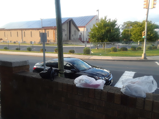 Liquor Store «Big E Liquor Store», reviews and photos, 1017 Calhoun St, Trenton, NJ 08638, USA