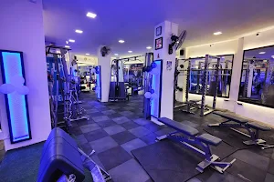 Trinity fitness lounge Gym image