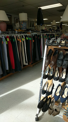 Thrift Store «Pick of the Litter Thrift and Gift Shop», reviews and photos