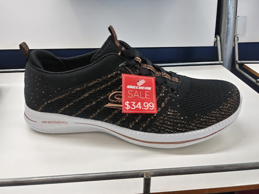 SKECHERS Warehouse Outlet