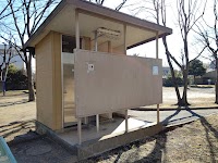 六月中央公園 公衆トイレ