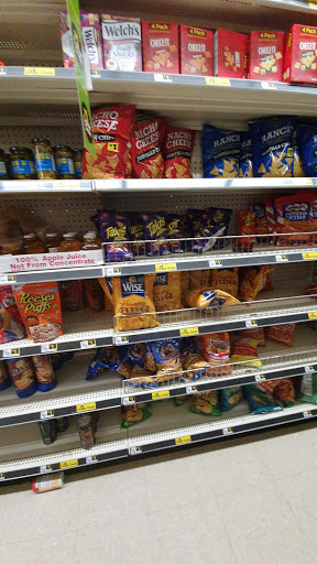 Discount Store «Dollar General», reviews and photos, 859 Nazareth Pike, Nazareth, PA 18064, USA