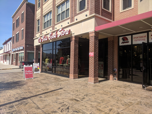 Book Store «DuBois Book Store Miami University», reviews and photos, 118 E High St, Oxford, OH 45056, USA