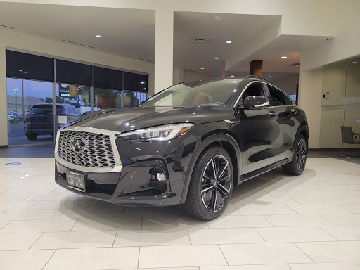 Car Dealer «Louisville INFINITI», reviews and photos, 8 Swope Autocenter Dr, Louisville, KY 40299, USA