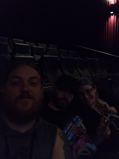 Movie Theater «Regal Cinemas Cobblestone Square 20», reviews and photos, 5500 Cobblestone Rd, Elyria, OH 44035, USA