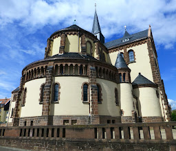 St. Bonifatius - Kirche und Pfarramt photo