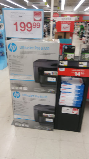 Office Supply Store «Staples», reviews and photos, 19141 Golden Valley Rd, Santa Clarita, CA 91387, USA