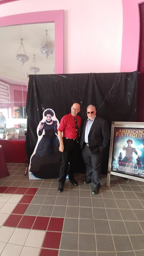 Movie Theater «Atlas Cinemas Lakeshore 7», reviews and photos, 22624 Lakeshore Blvd, Euclid, OH 44123, USA