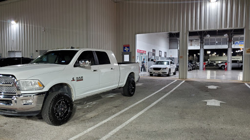 Car Dealer «Chrysler Jeep Dodge City of McKinney», reviews and photos, 700 S Central Expy, McKinney, TX 75070, USA