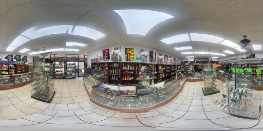 Tobacco Shop «Smoke Tokz Head Shop KC», reviews and photos, 1263 W 103rd St, Kansas City, MO 64114, USA