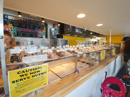 Donut Shop «Peace, Love and Little Donuts», reviews and photos, 2018 Smallman St, Pittsburgh, PA 15222, USA