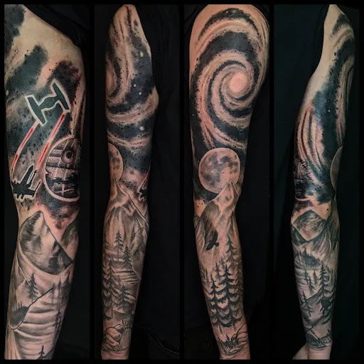 Tattoo Shop «Defiance Tattoos», reviews and photos, 163 E Main St, Kent, OH 44240, USA