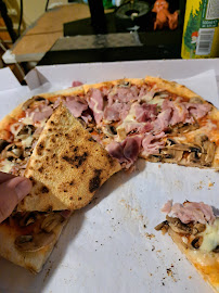 Plats et boissons du Pizzeria Pizzas Luisa à Metz - n°5