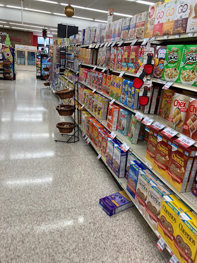 Supermarket «Hy-Vee», reviews and photos, 1951 S Main Ave, Sioux Center, IA 51250, USA