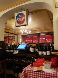 Atmosphère du Restaurant français Les Marches à Paris - n°16