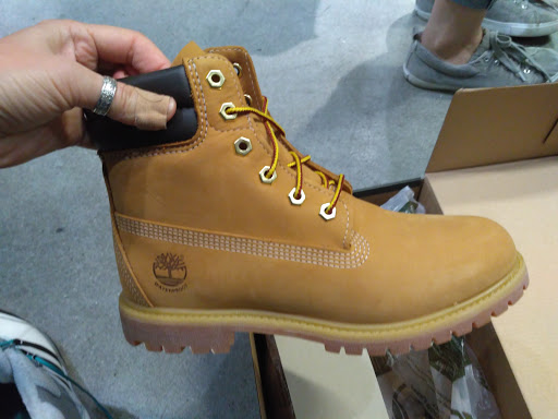 Shoe Store «Timberland Factory Store», reviews and photos, 651 Kapkowski Rd #2034, Elizabeth, NJ 07201, USA