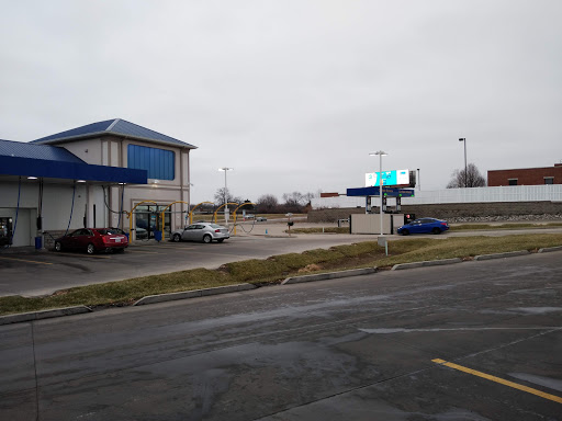 Car Wash «Blue Iguana Car Wash», reviews and photos, 11647 St Charles Rock Rd, Bridgeton, MO 63044, USA