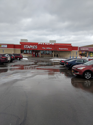 Office Supply Store «Staples», reviews and photos, 1370 W Ridge Rd, Rochester, NY 14615, USA