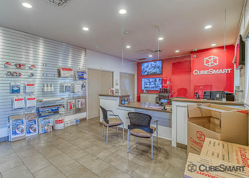 Self-Storage Facility «Storage West», reviews and photos, 7007 E Bell Rd, Scottsdale, AZ 85254, USA