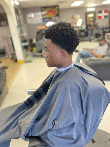 Barber Shop «Chacabana Barber Shop», reviews and photos, 5002 Eisenhauer Rd, San Antonio, TX 78218, USA