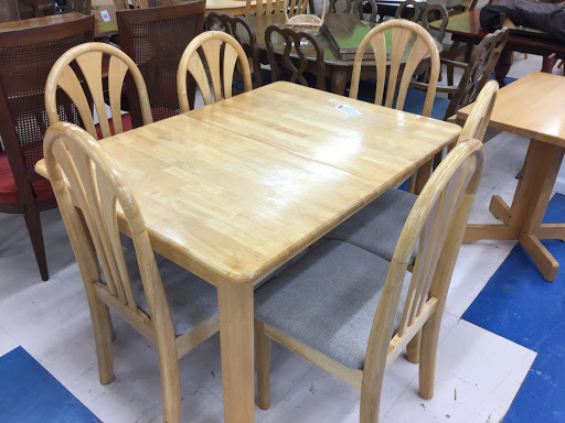 Used Furniture Store «Habitat for Humanity in Monmouth County ReStore», reviews and photos, 45 South St, Freehold, NJ 07728, USA
