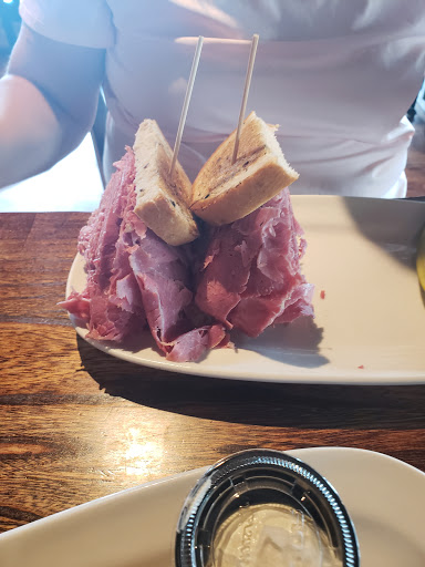 Shopping Mall «Rockside Corners Shopping Center», reviews and photos, 6901 Rockside Rd, Independence, OH 44131, USA