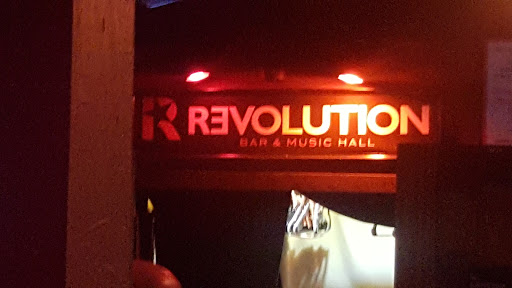 Bar «Revolution Bar & Music Hall», reviews and photos, 140 Merrick Rd, Amityville, NY 11701, USA