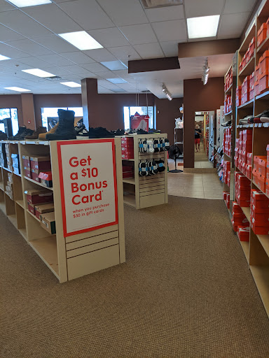 Shoe Store «Famous Footwear», reviews and photos, 19075 I-45, Conroe, TX 77385, USA