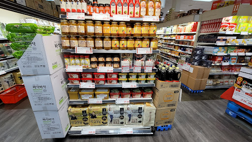 Shopping Mall «Dalewood Shopping Center II», reviews and photos, 353-371 N Central Ave, Hartsdale, NY 10530, USA