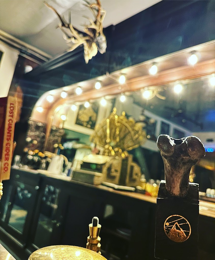 Graham’s Bar & Restaurant 98244