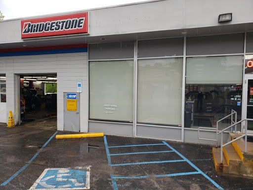 Tire Shop «Firestone Complete Auto Care», reviews and photos, 10160 Manchester Rd, Kirkwood, MO 63122, USA