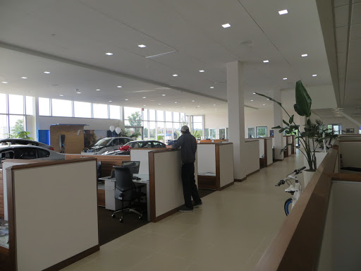 BMW Dealer «BMW of Sterling», reviews and photos, 21710 Auto World Cir, Sterling, VA 20166, USA