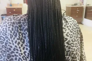 Essa's African Hair Braiding image