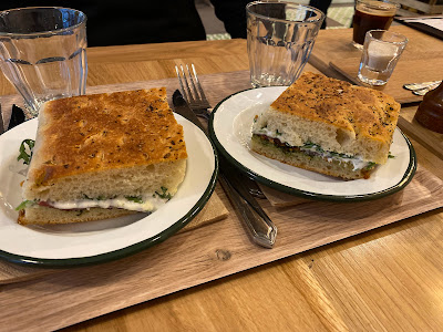 MÛRE Poissonniere à Paris