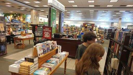 Book Store «Barnes & Noble», reviews and photos, 19401 Alderwood Mall Pkwy, Lynnwood, WA 98036, USA