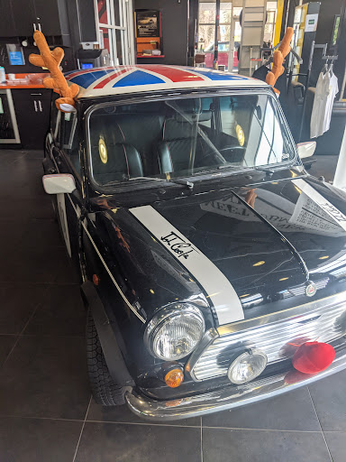 Car Dealer «MINI of Fairfield County», reviews and photos, 154 Post Rd, Darien, CT 06820, USA