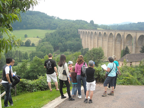 Amis Guides en Terre Beaujolaise à Beaujeu