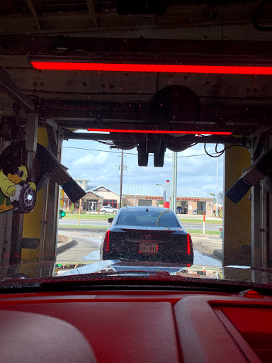 Car Wash «Quick Quack Car Wash - Spring Cypress», reviews and photos, 11921 Spring Cypress Rd, Tomball, TX 77377, USA