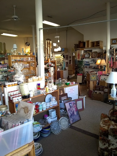 Antiques & Artisans PLUS
