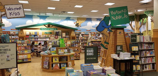 Book Store «Barnes & Noble», reviews and photos, 20 Hatton Pl, Hilton Head Island, SC 29926, USA