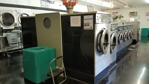 Laundromat «Myrtle Beach Coin Laundry», reviews and photos, 612 S Kings Hwy, Myrtle Beach, SC 29577, USA