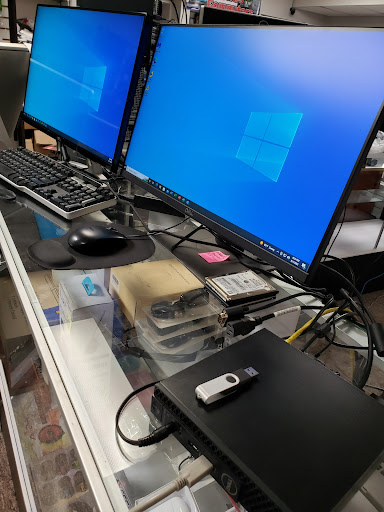 Phone Repair Service «Plymouth Computers & Phones», reviews and photos, 27840 Plymouth Rd, Livonia, MI 48150, USA