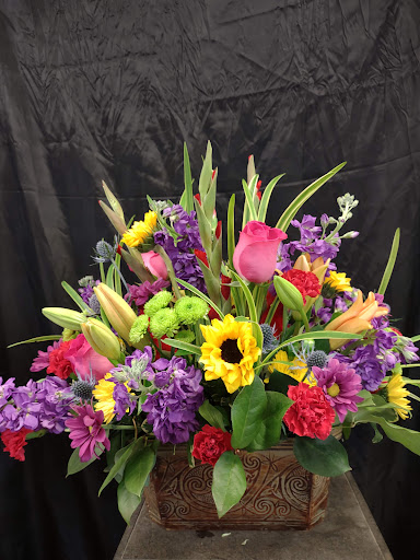 Florist «Designs North Florist & Interiors», reviews and photos, 504 E Cornwallis Dr a, Greensboro, NC 27405, USA