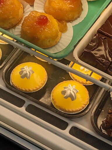 Shopping Mall «Woodmoor Shopping Center», reviews and photos, 10115 Colesville Rd, Silver Spring, MD 20901, USA