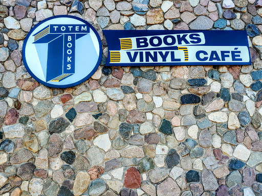 Book Store «Totem Books», reviews and photos, 620 W Court St, Flint, MI 48503, USA